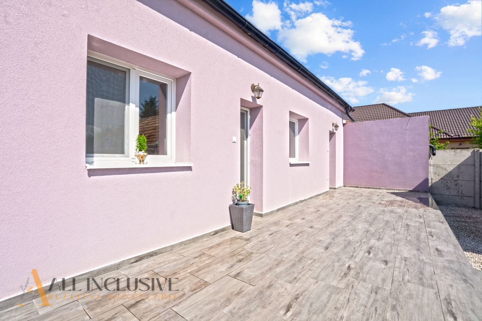 External property image