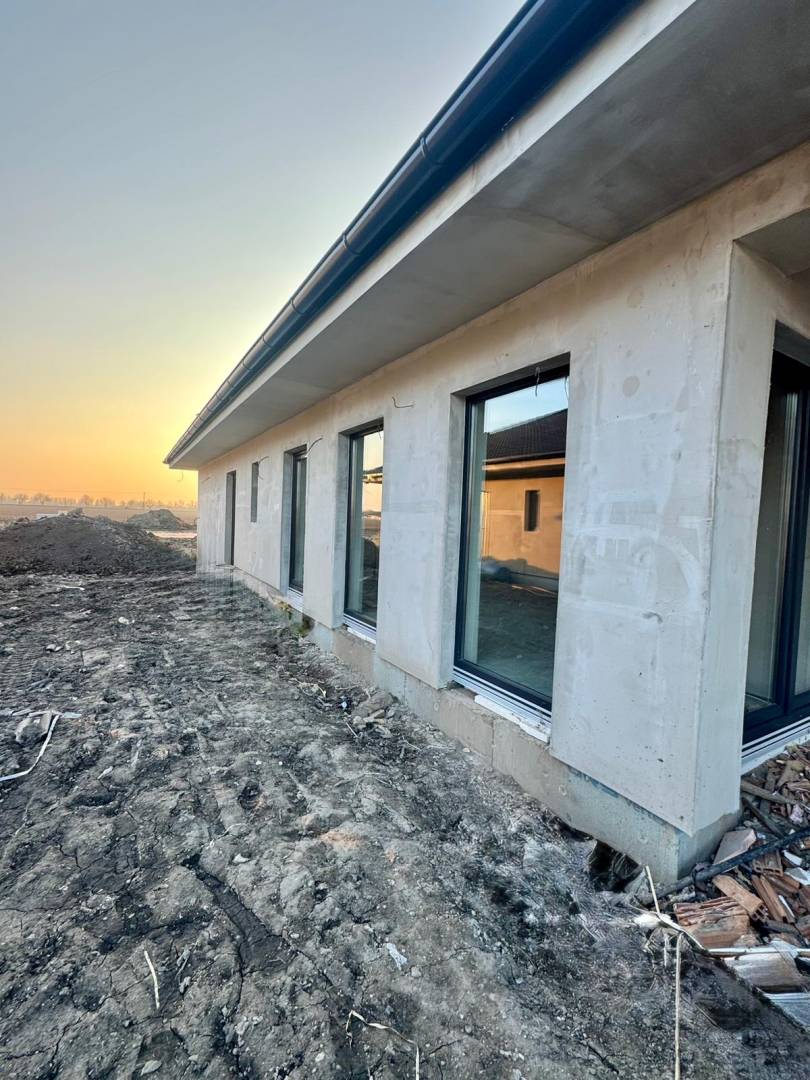 External property image