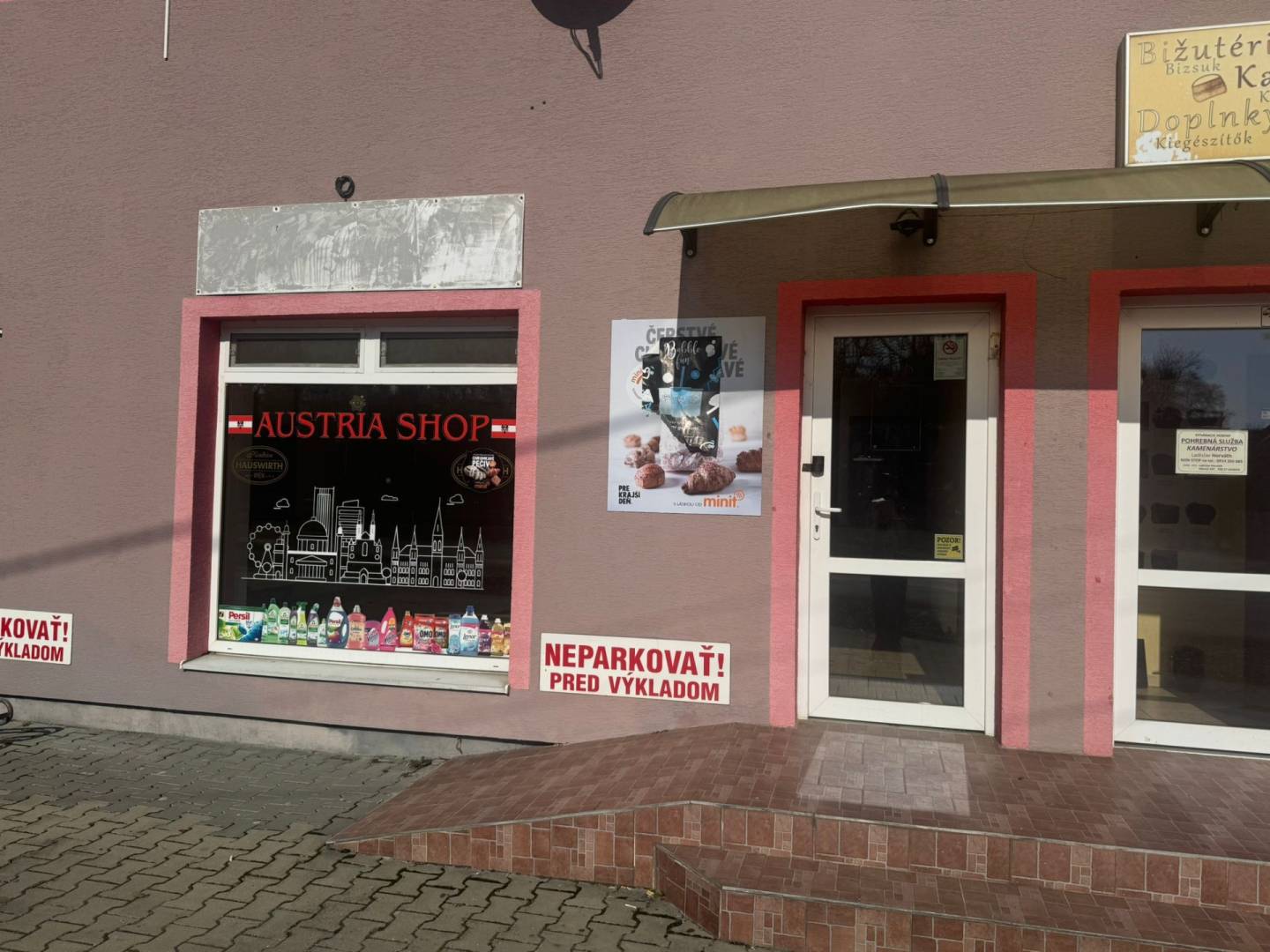 External property image