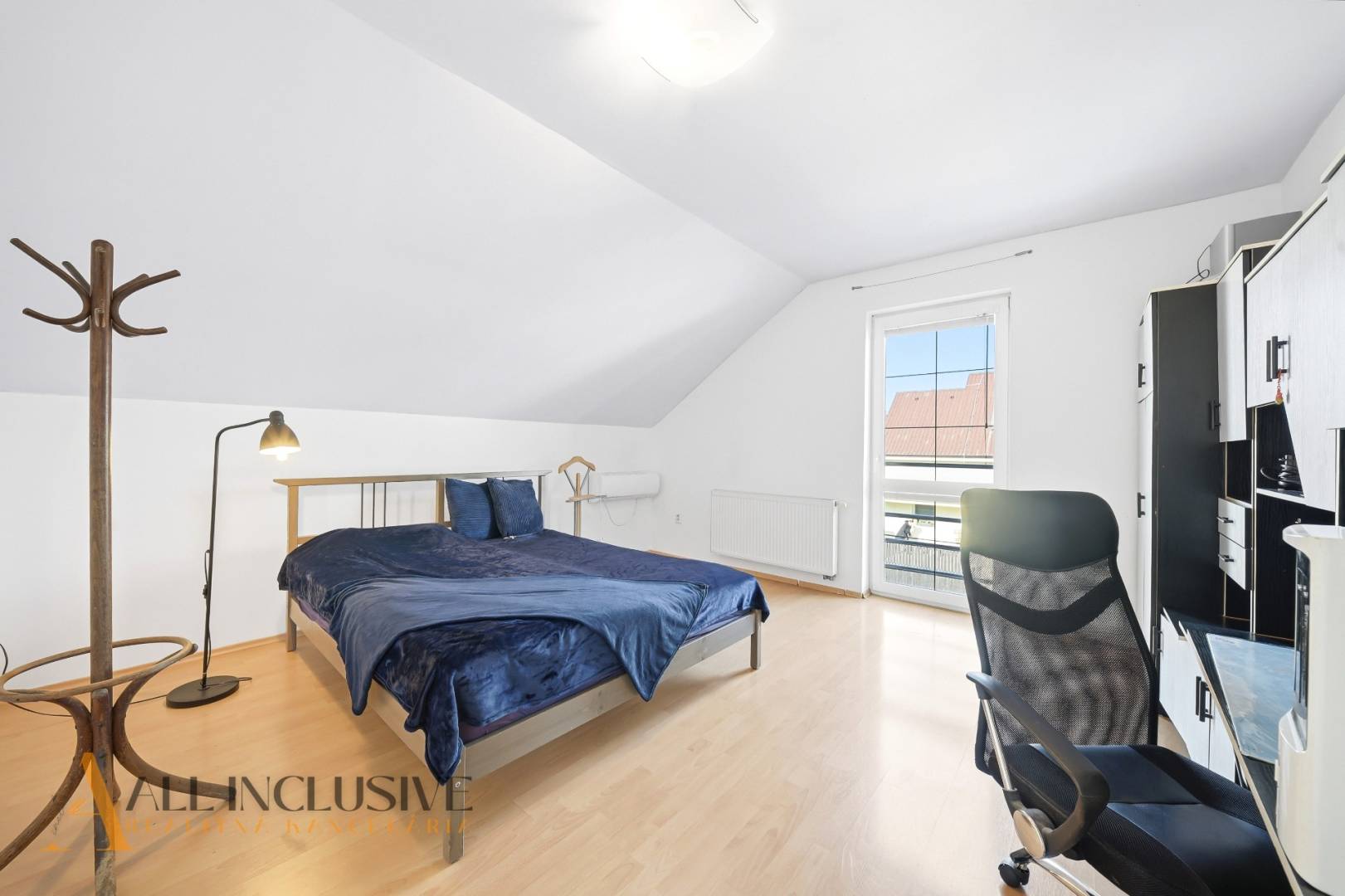 External property image