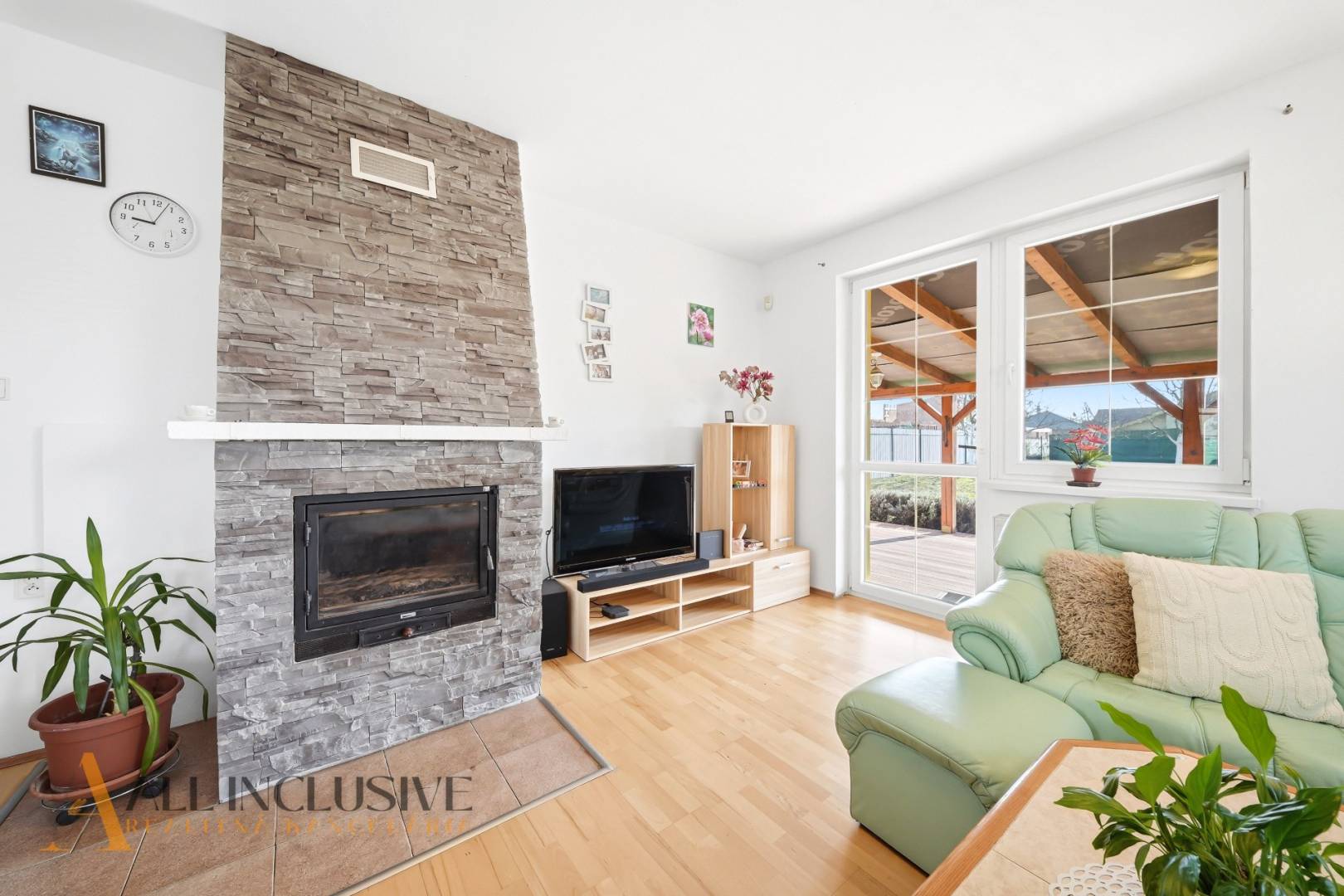 External property image