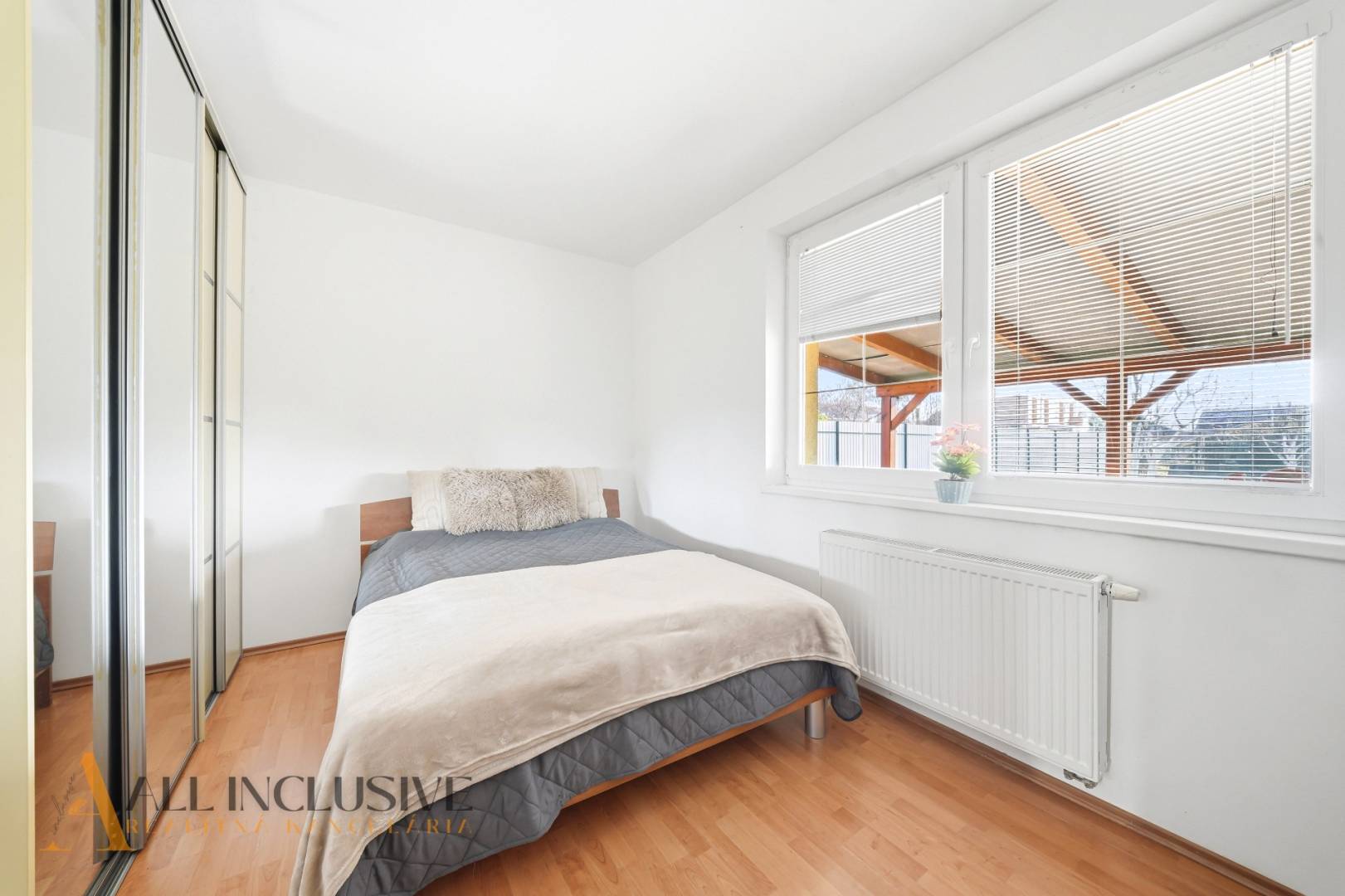 External property image