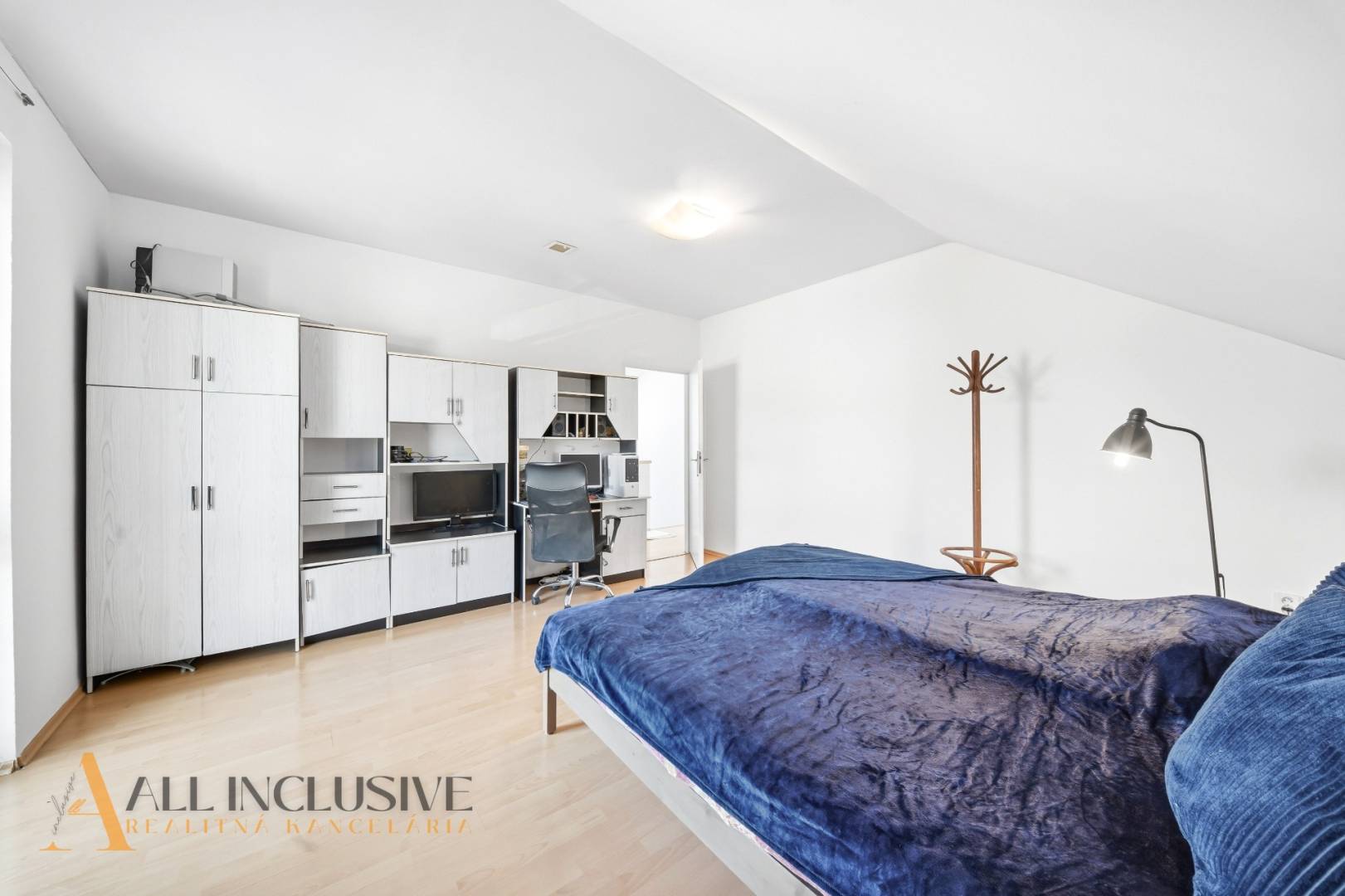 External property image