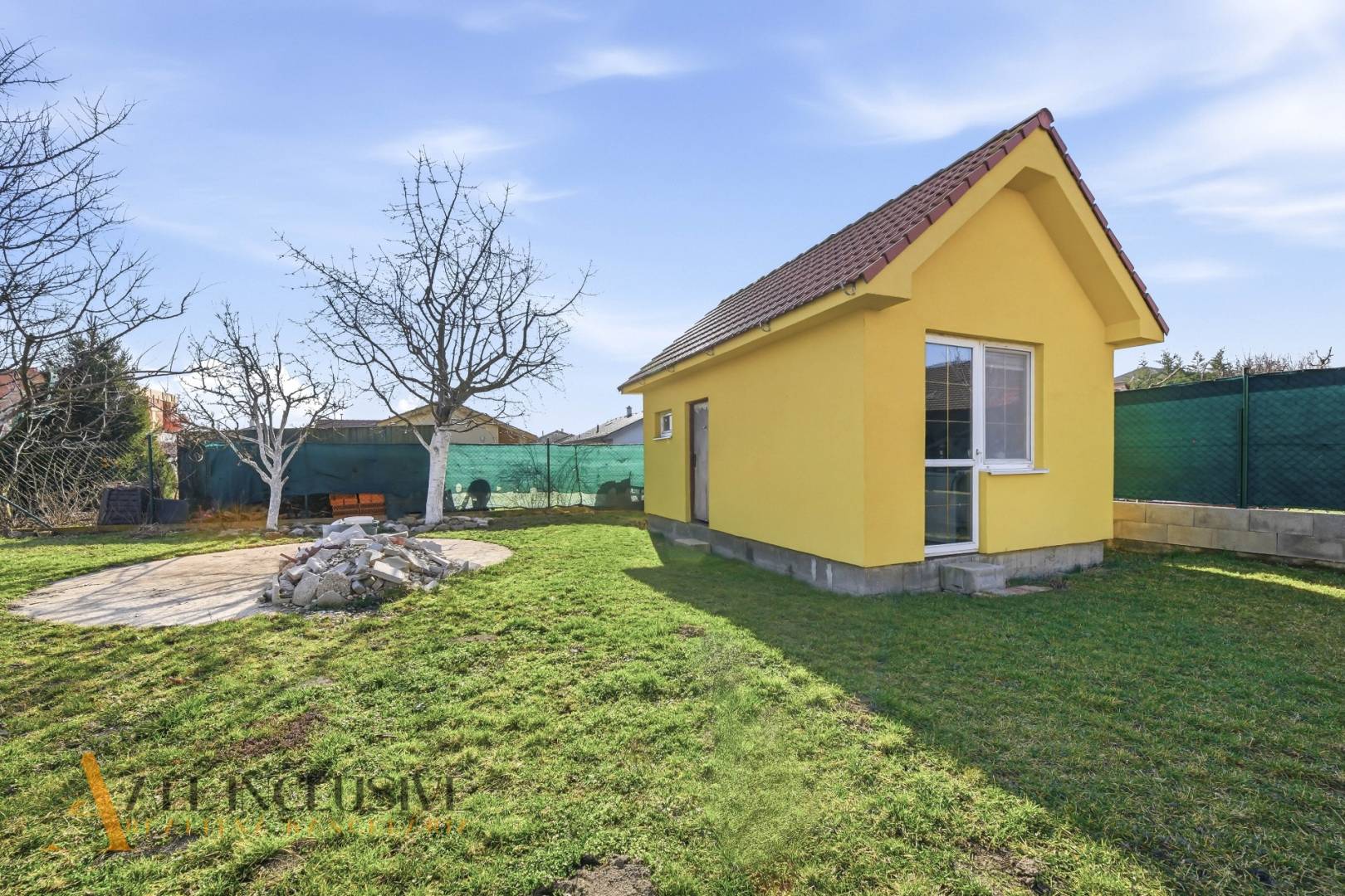 External property image