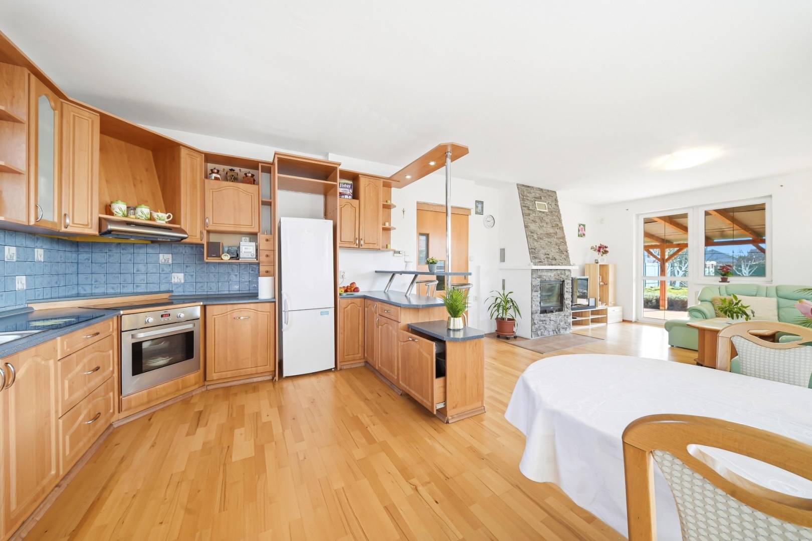 External property image