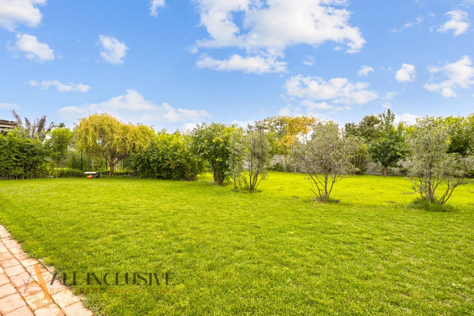 External property image