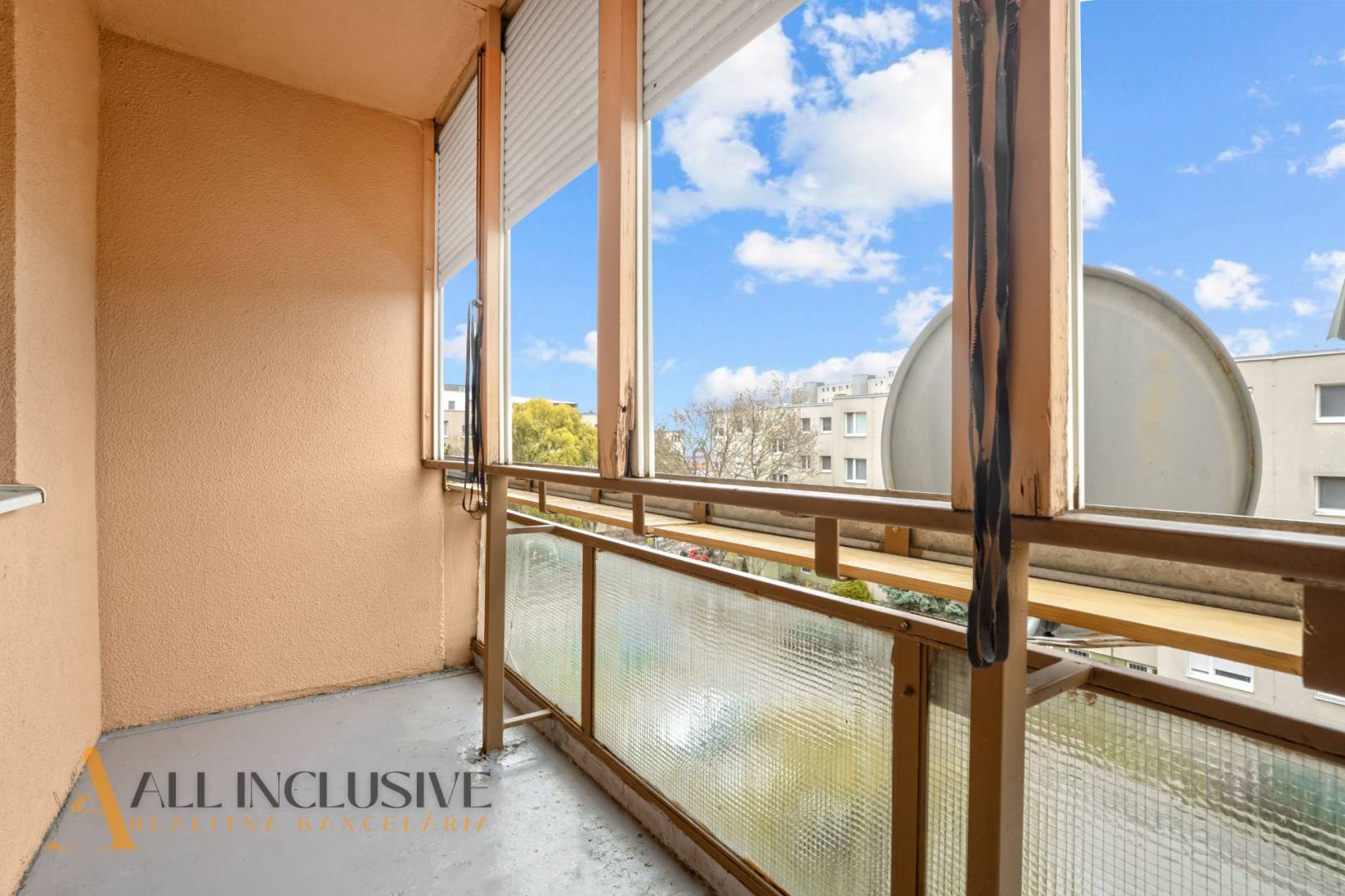 External property image