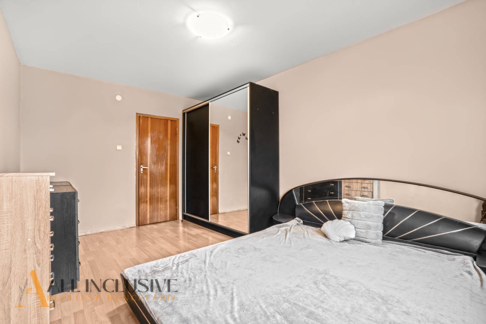 External property image