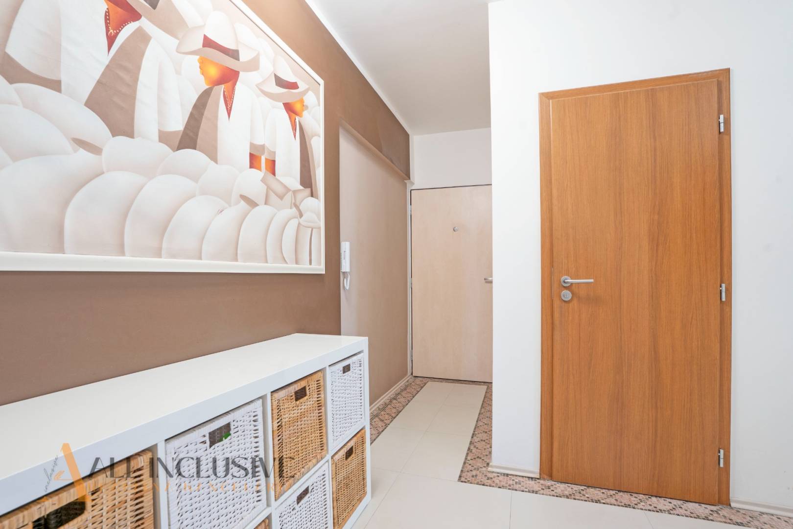 External property image