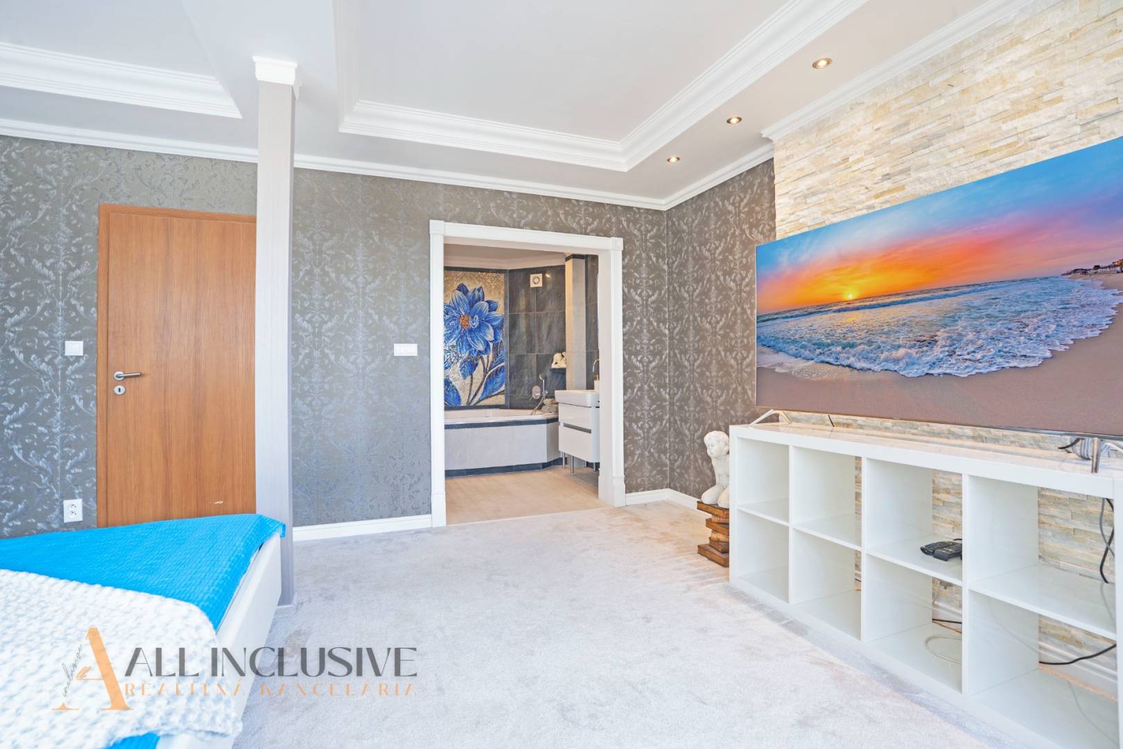 External property image