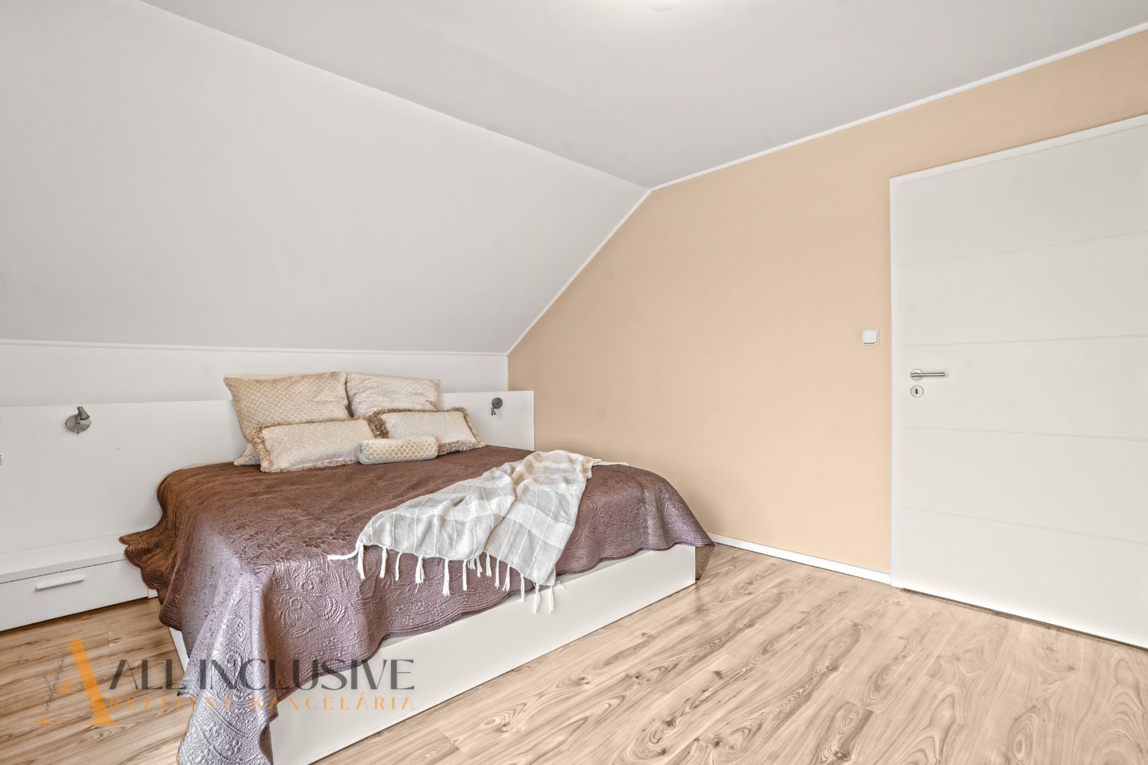 External property image