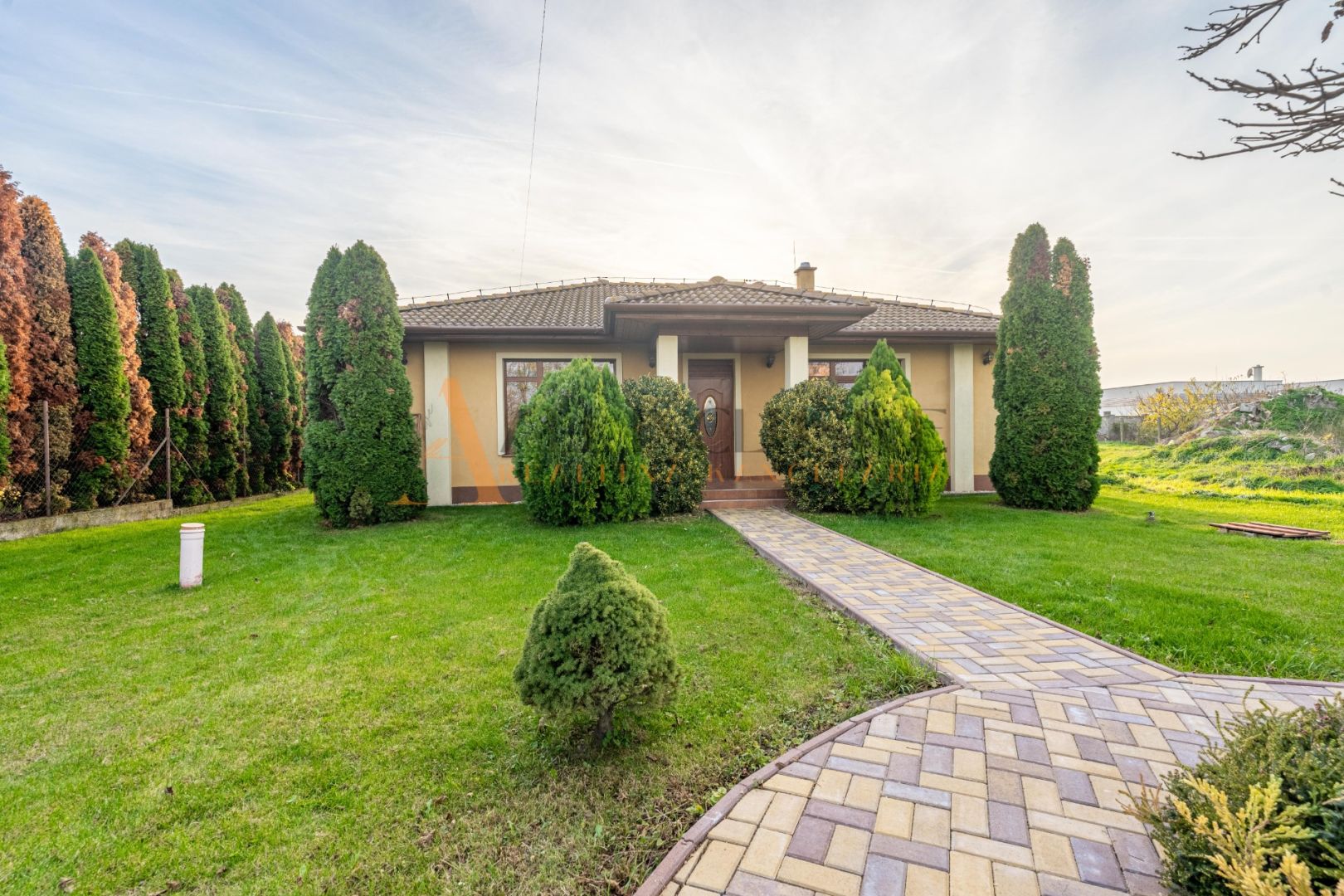 External property image