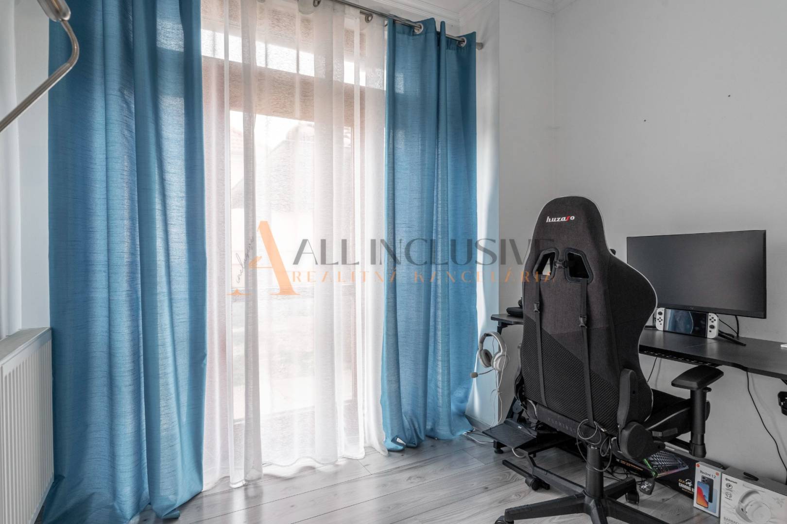 External property image