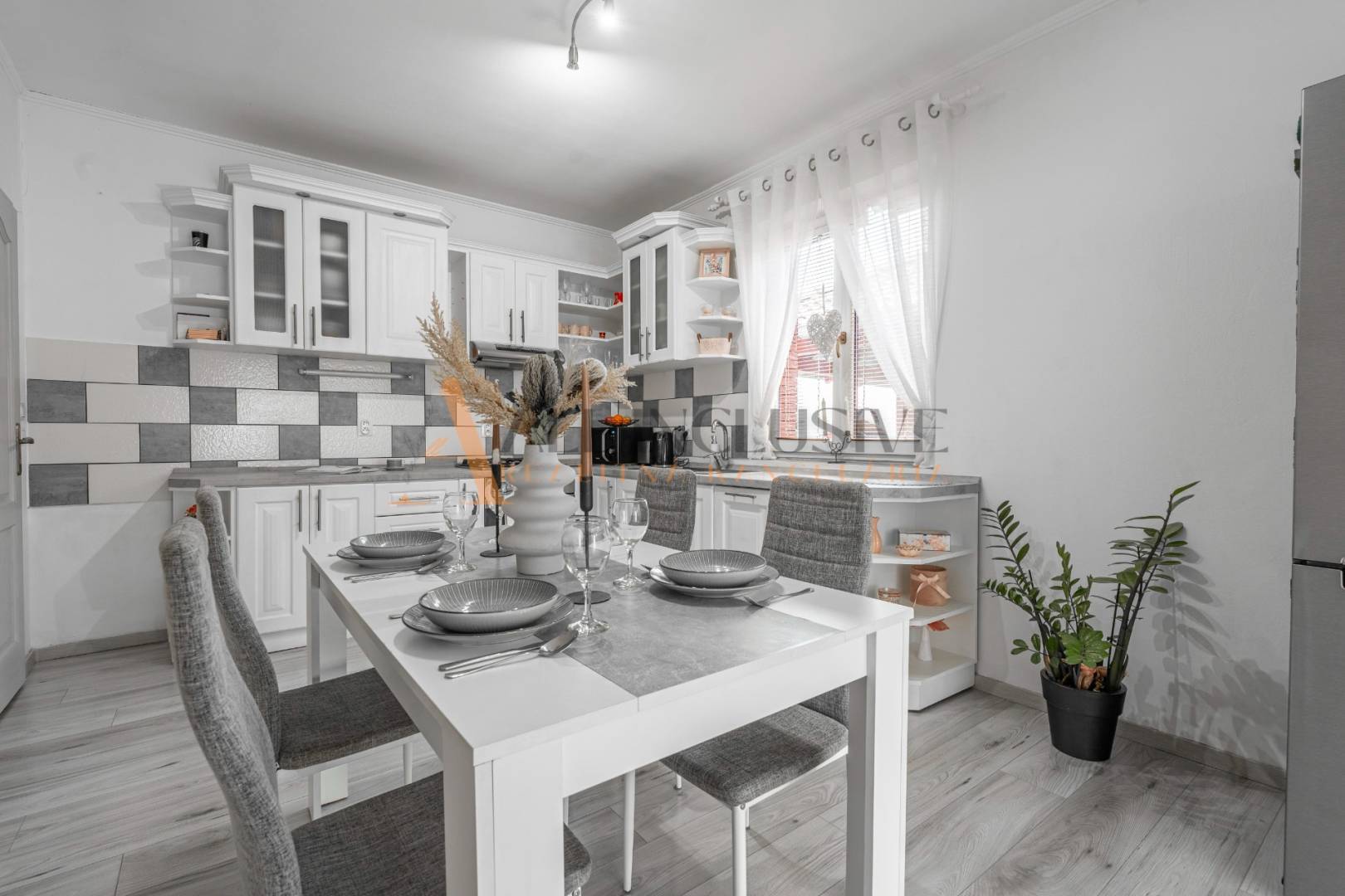 External property image