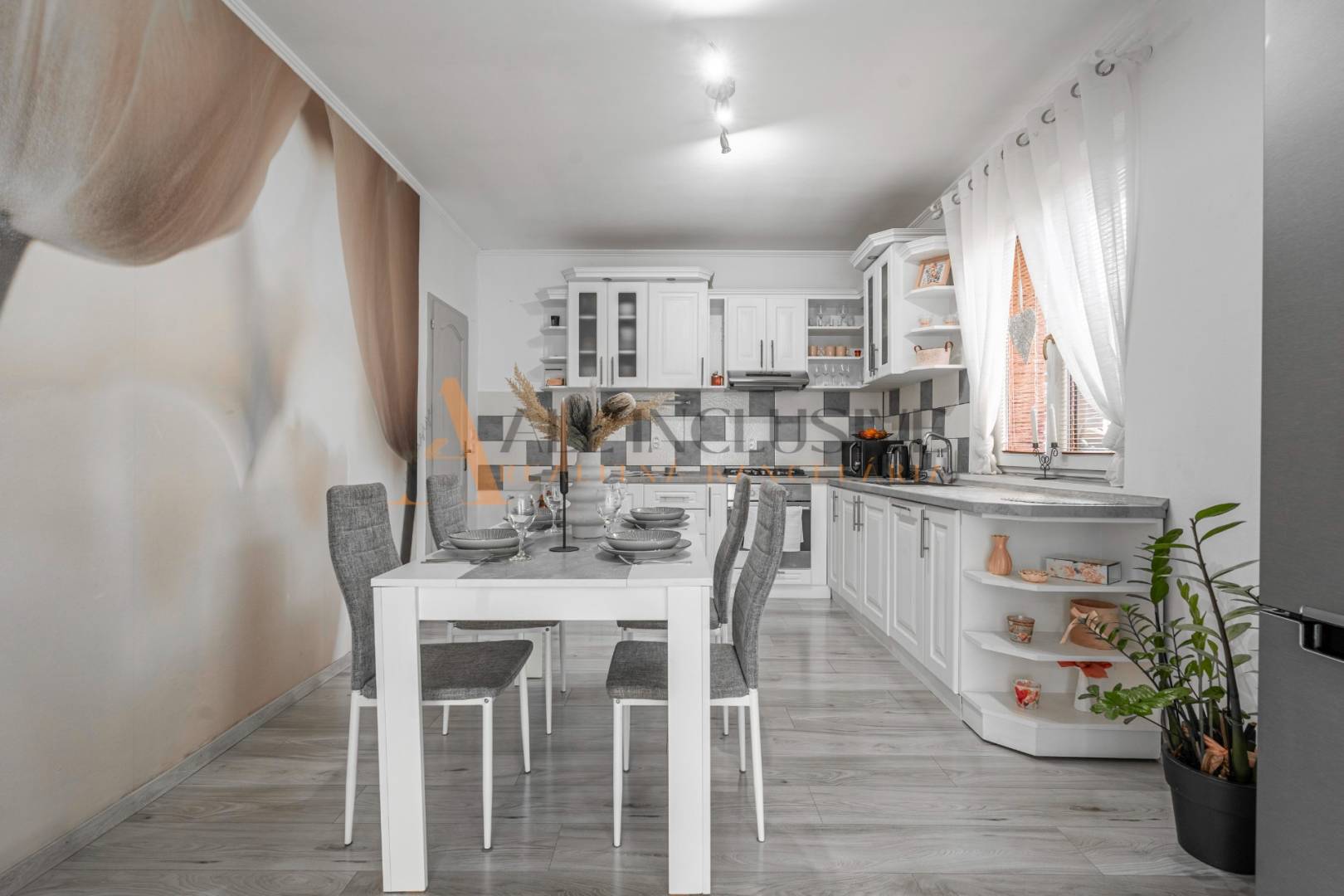 External property image