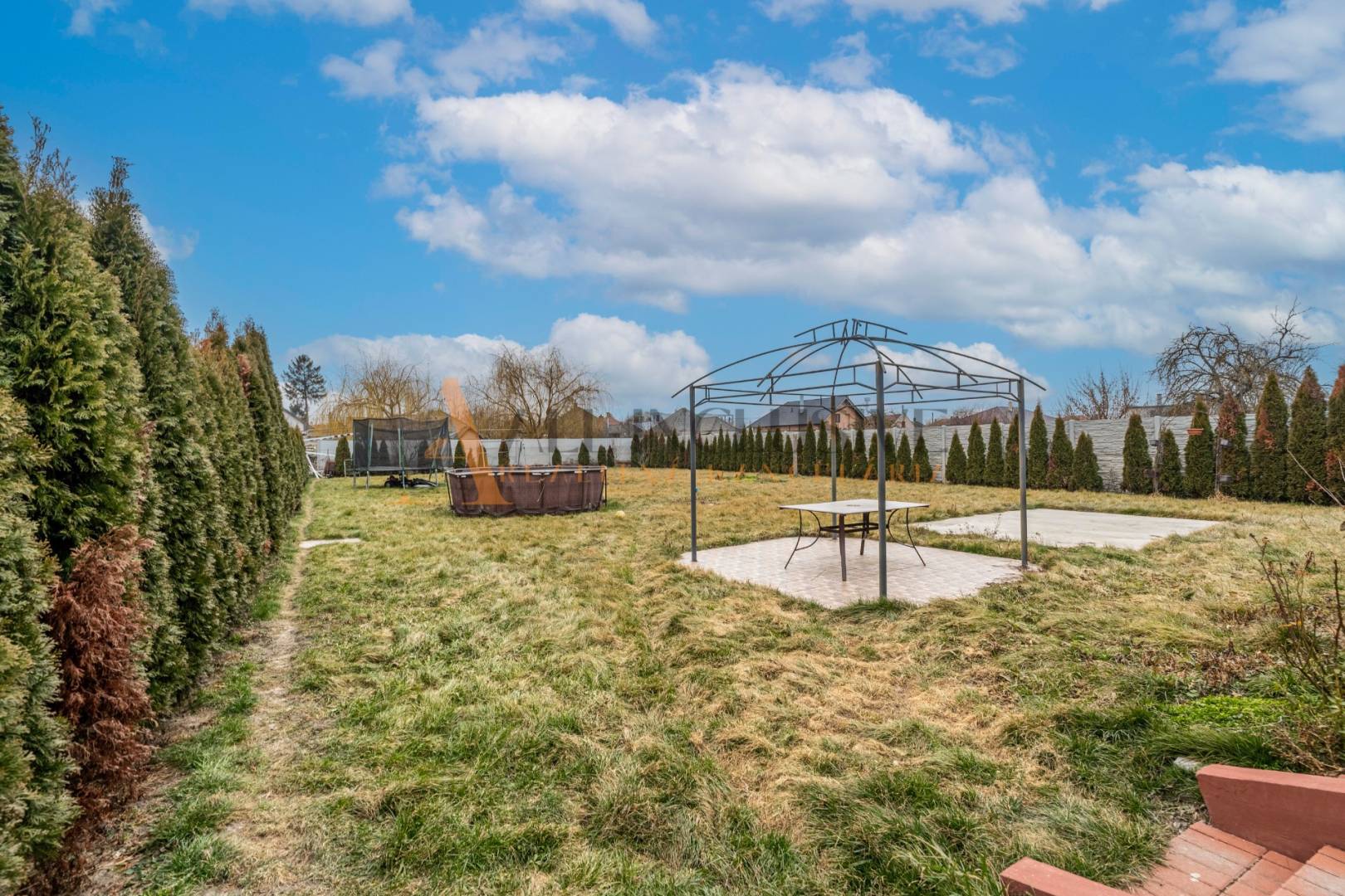 External property image