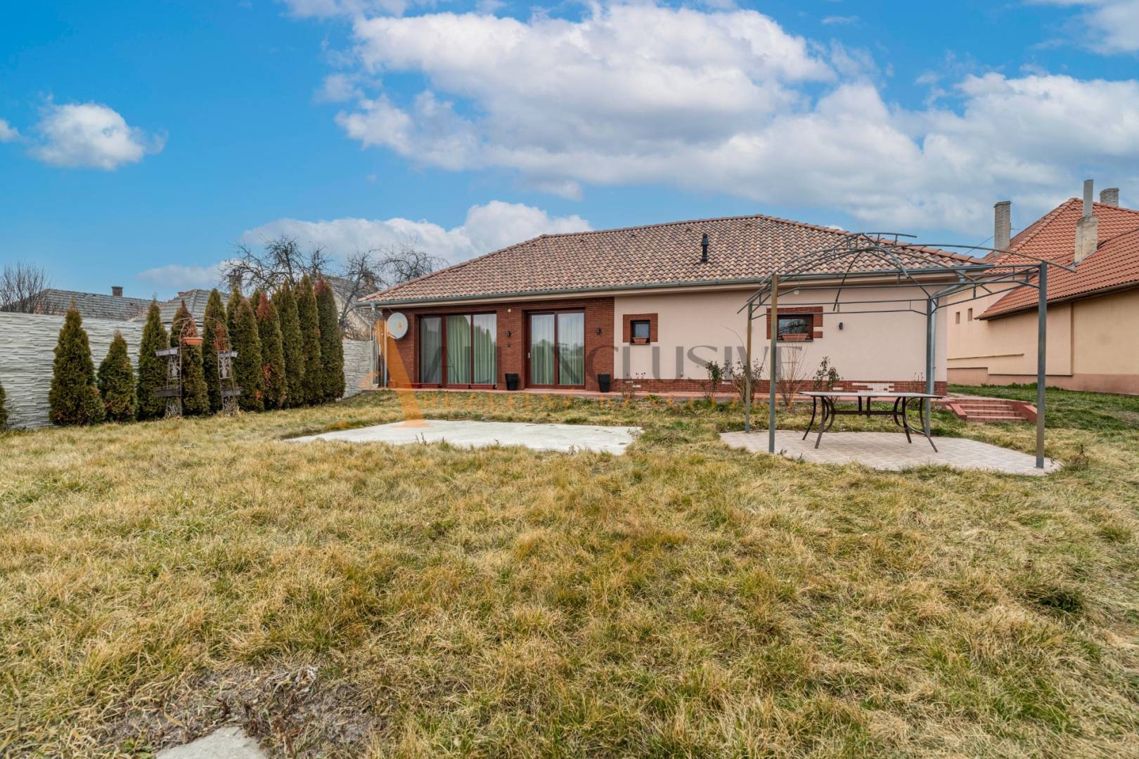 External property image