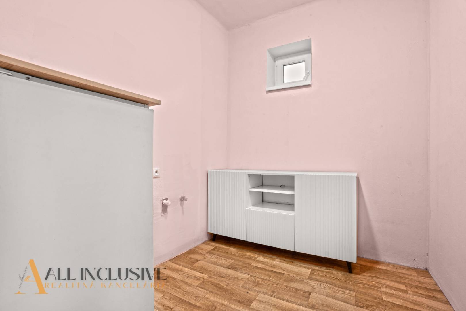 External property image