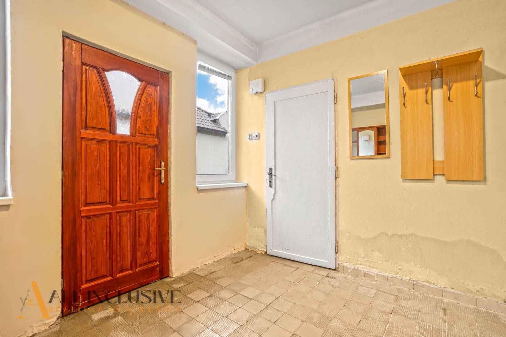 External property image