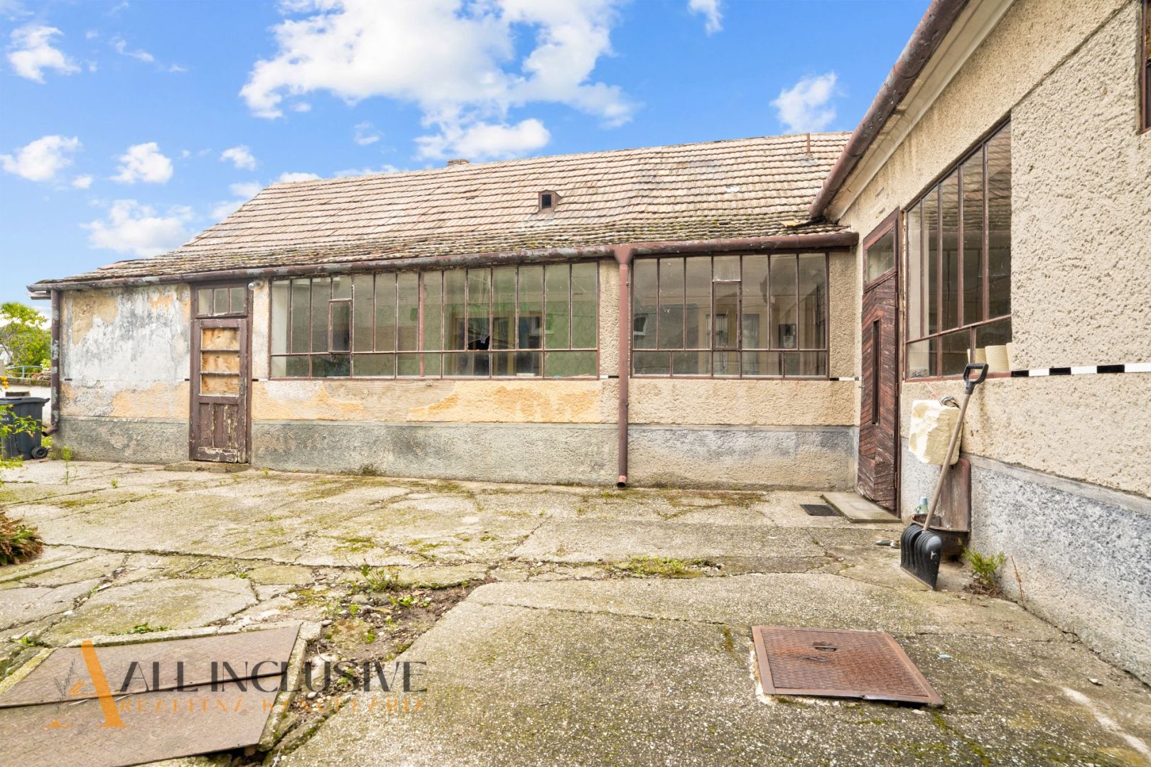 External property image