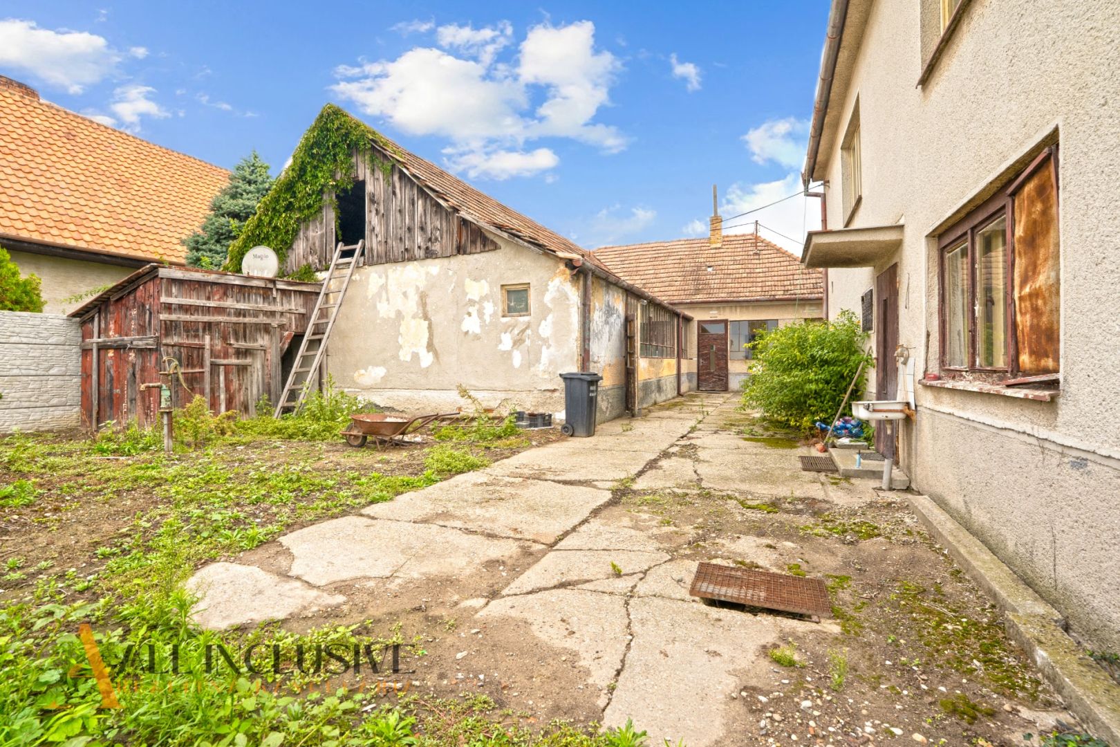 External property image