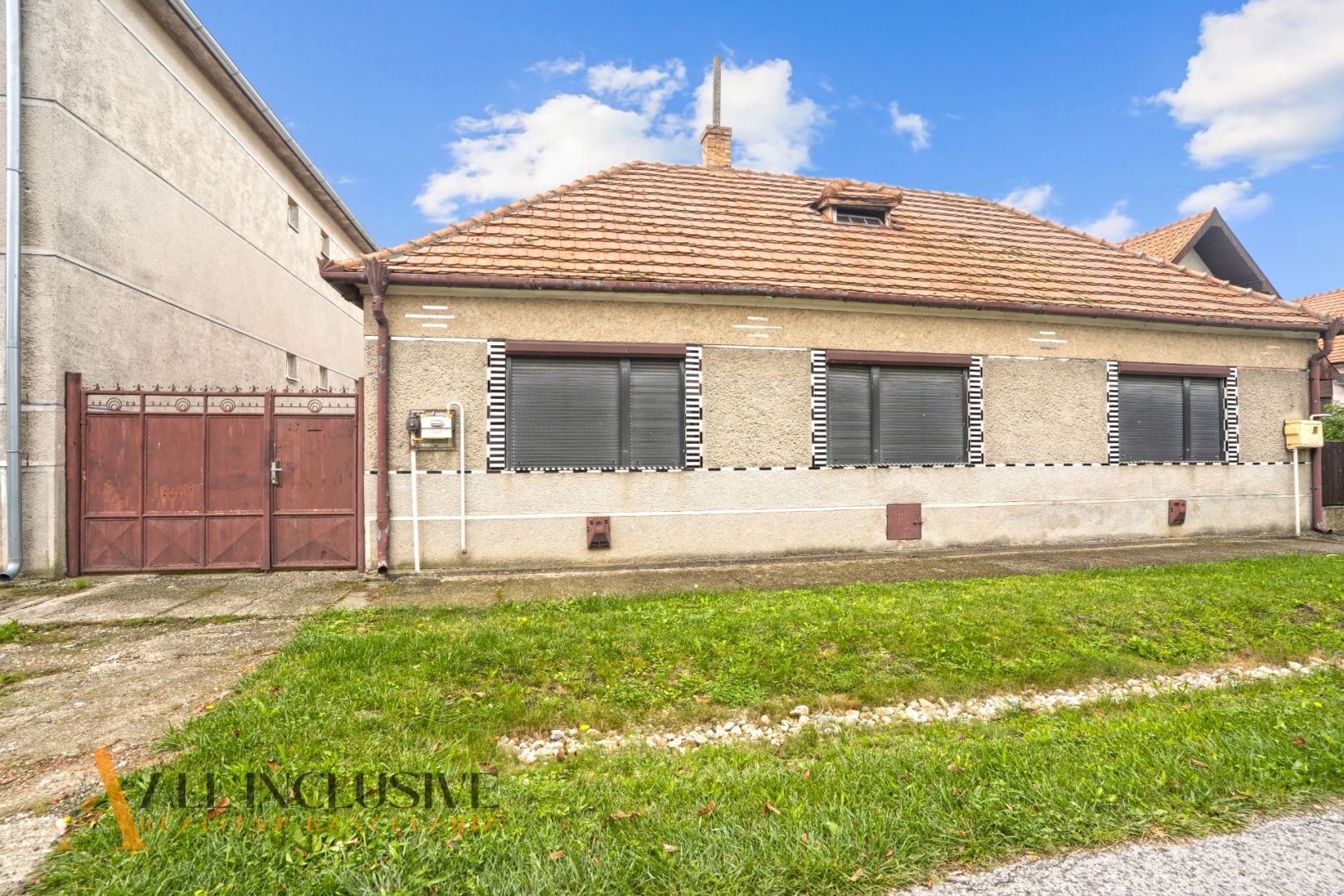 External property image