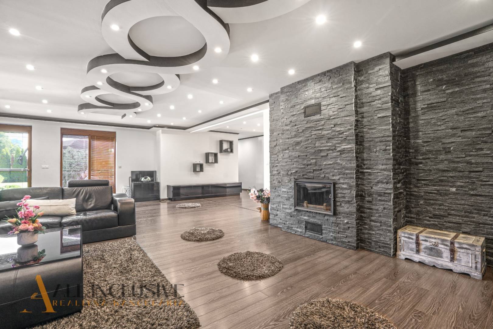 External property image