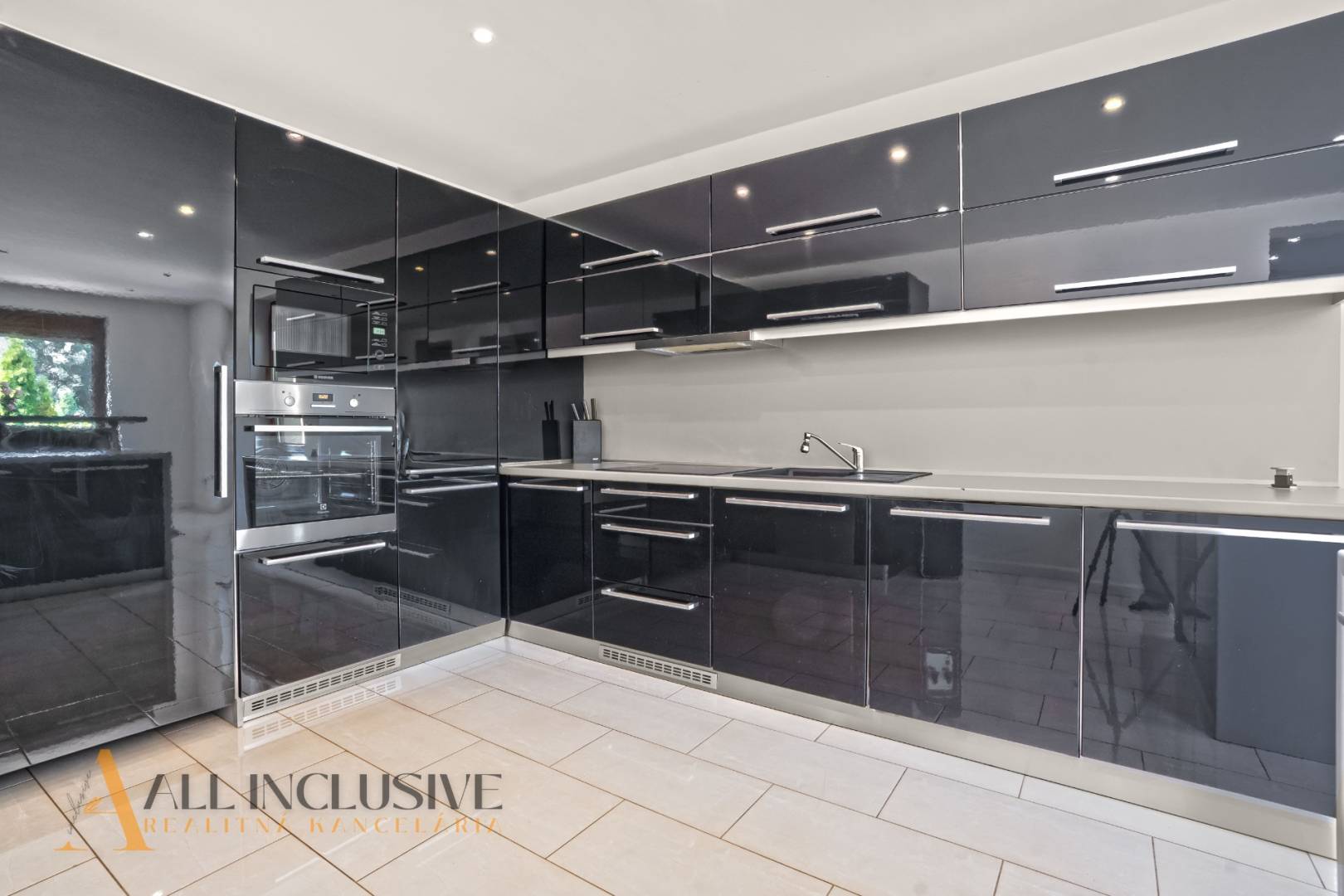 External property image