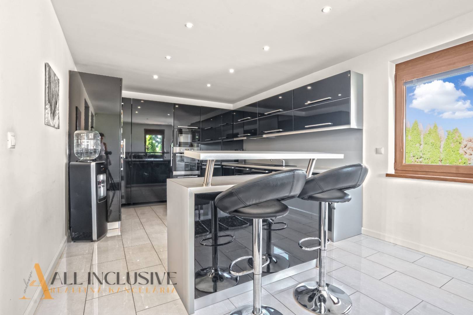 External property image