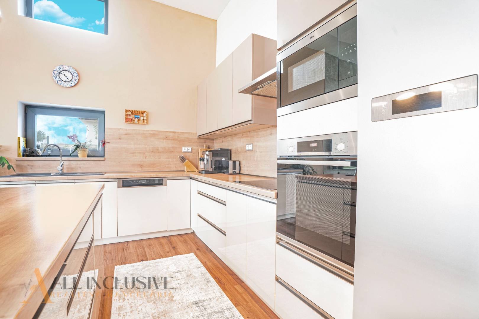 External property image