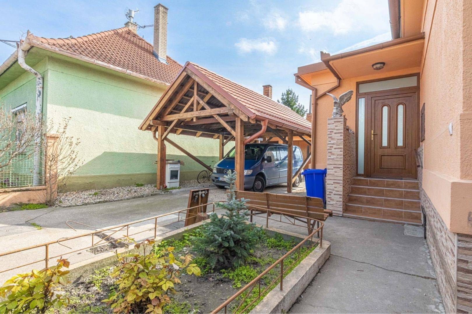 External property image