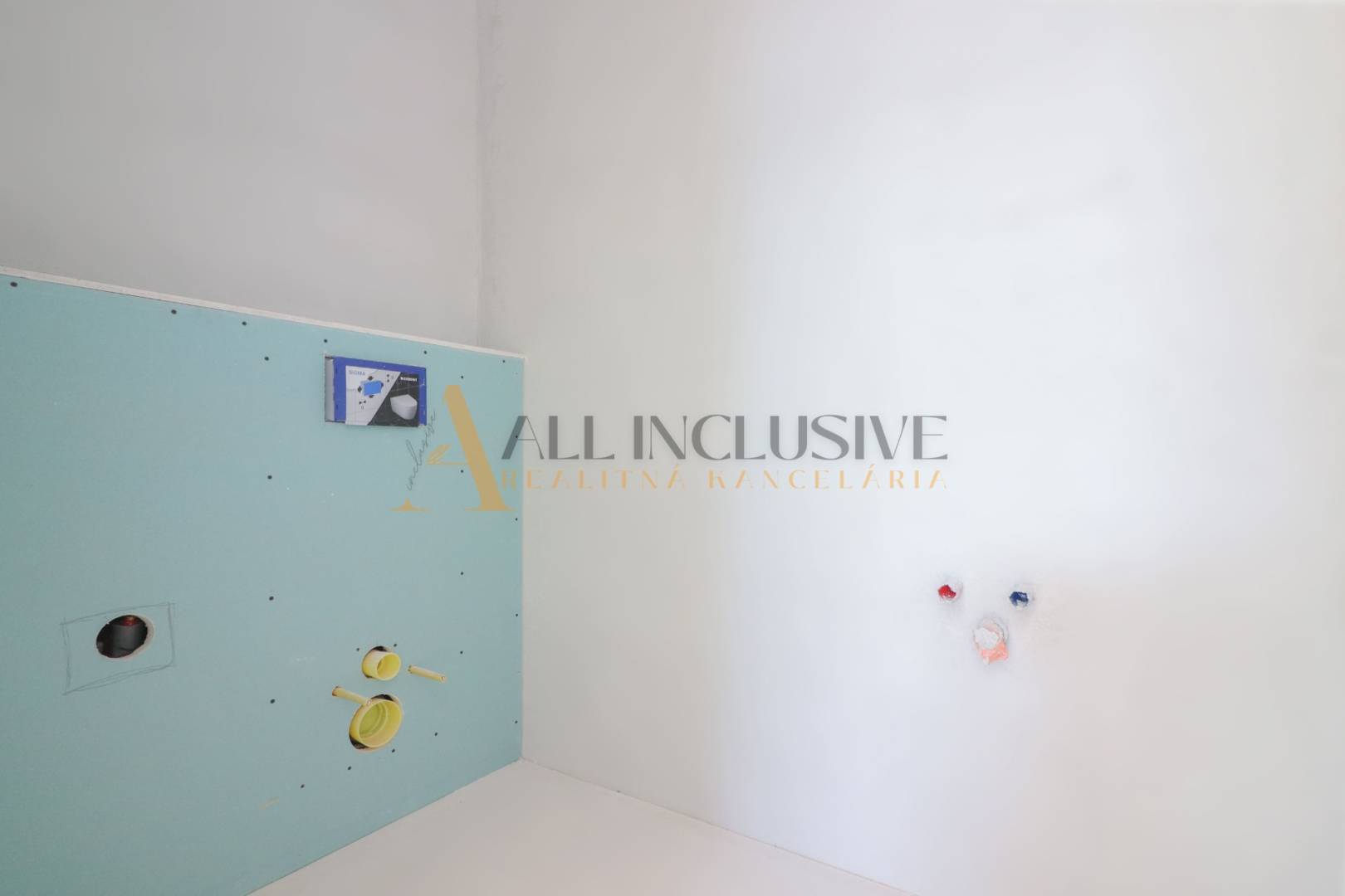 External property image