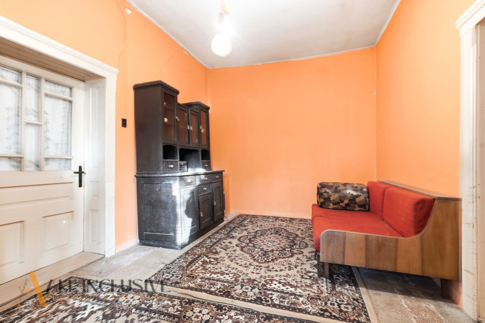 External property image
