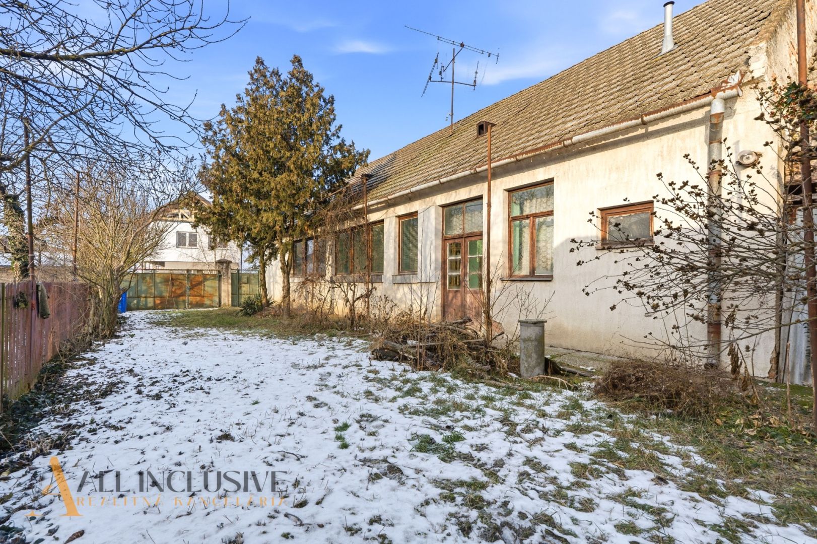 External property image