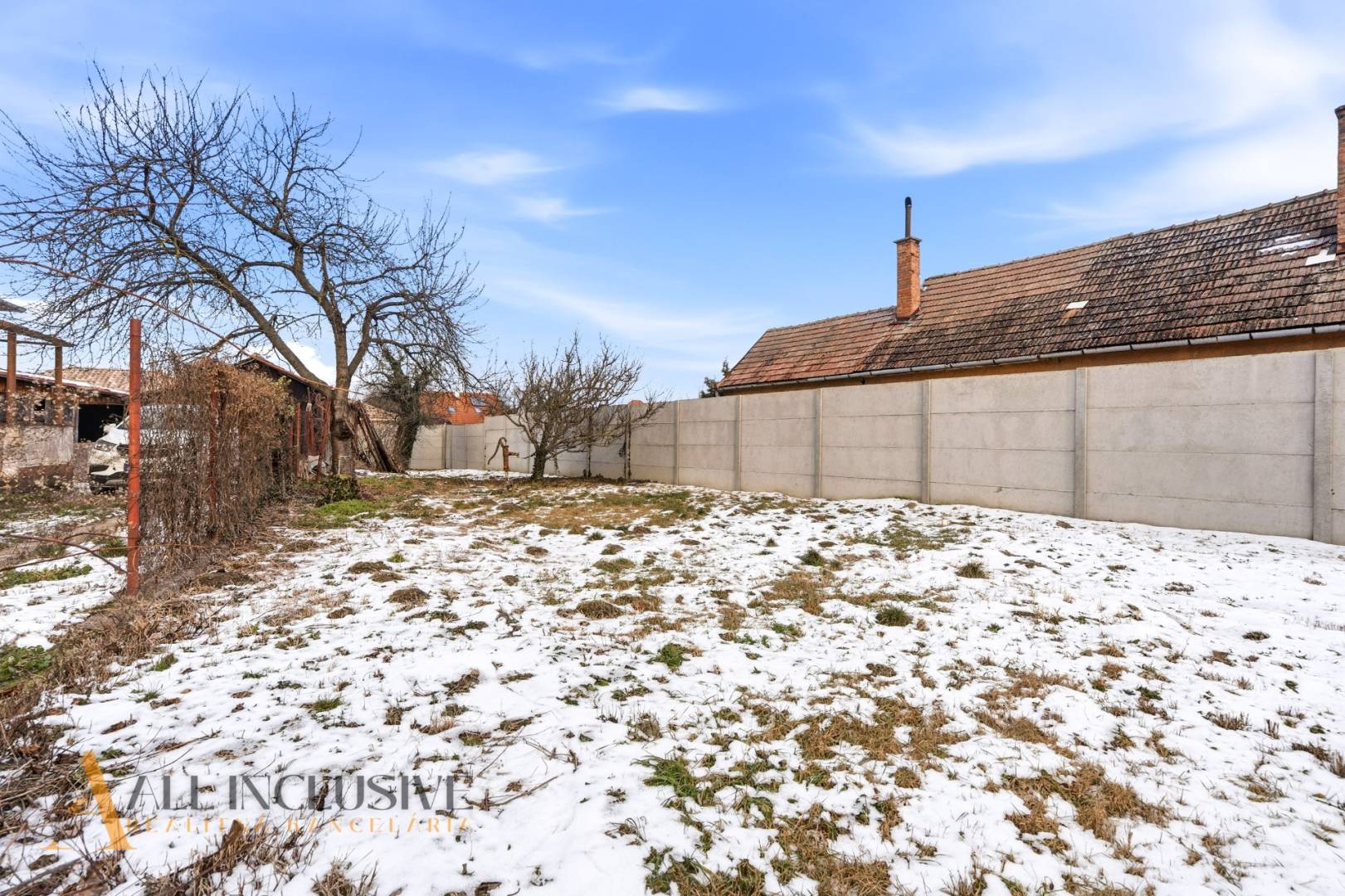 External property image