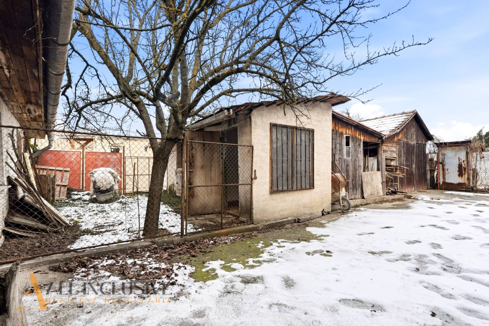 External property image