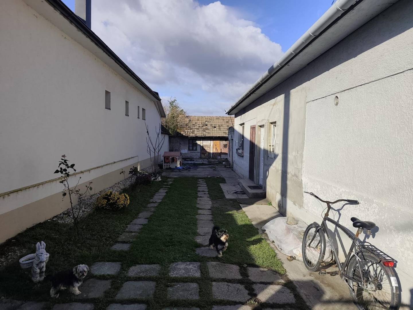 External property image