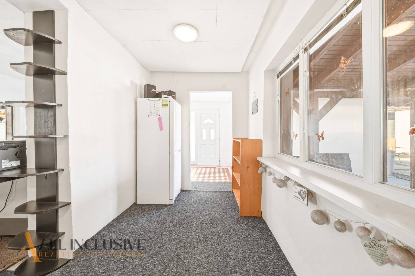 External property image