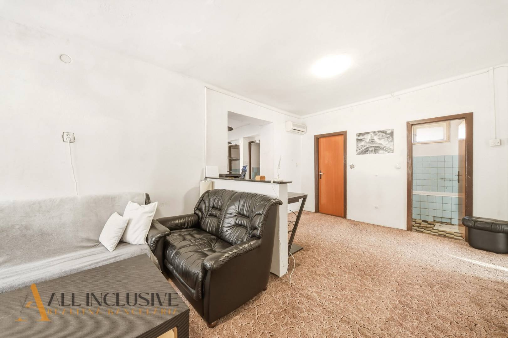 External property image