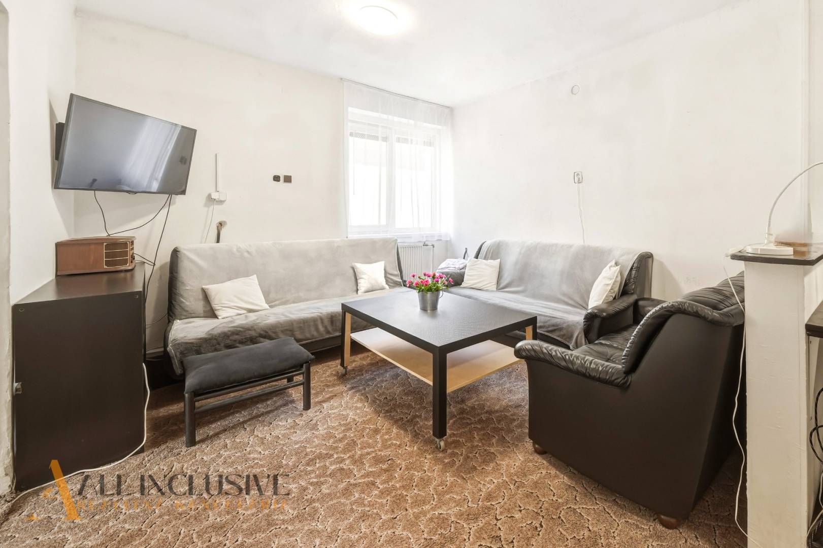 External property image