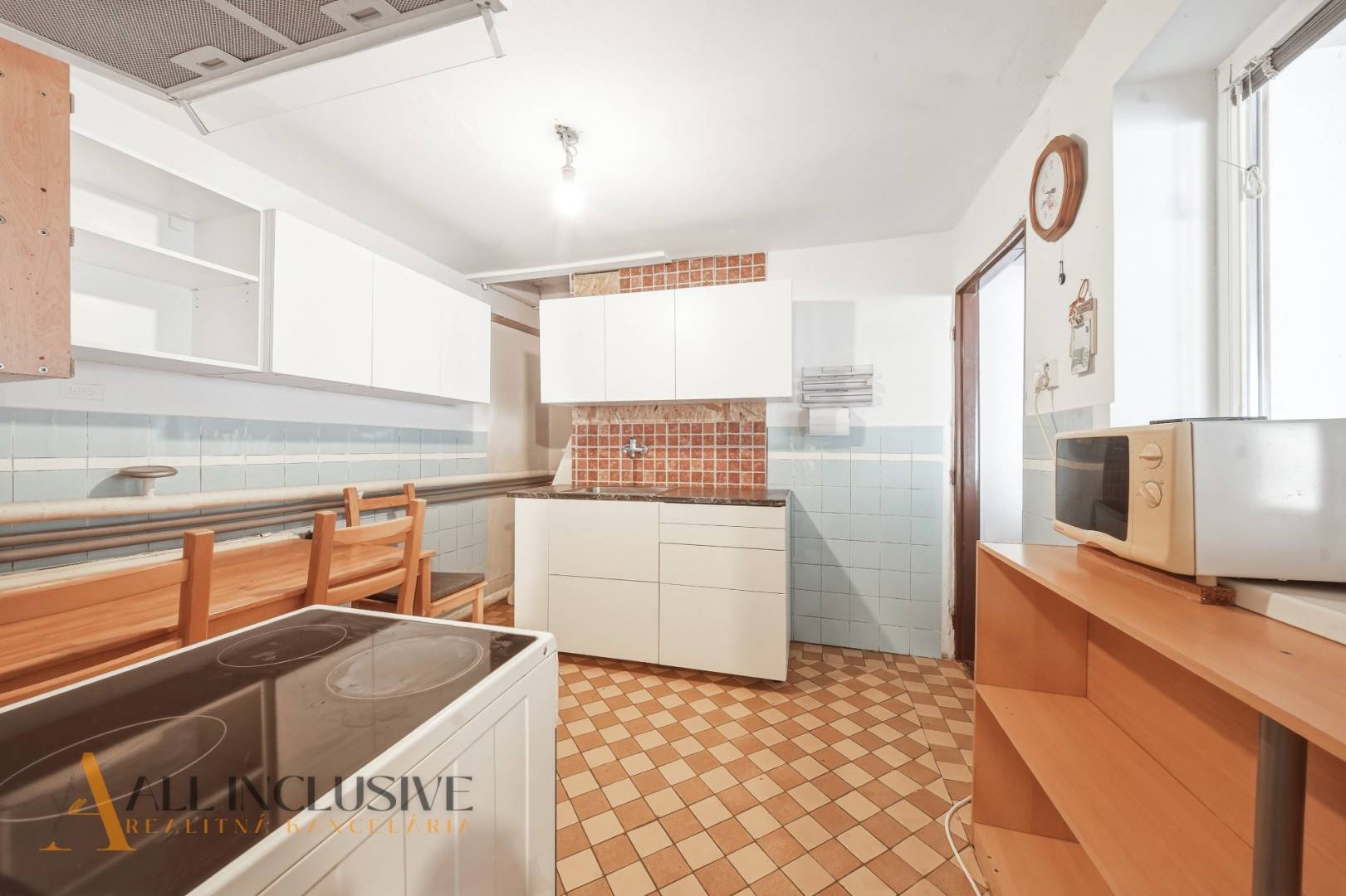 External property image