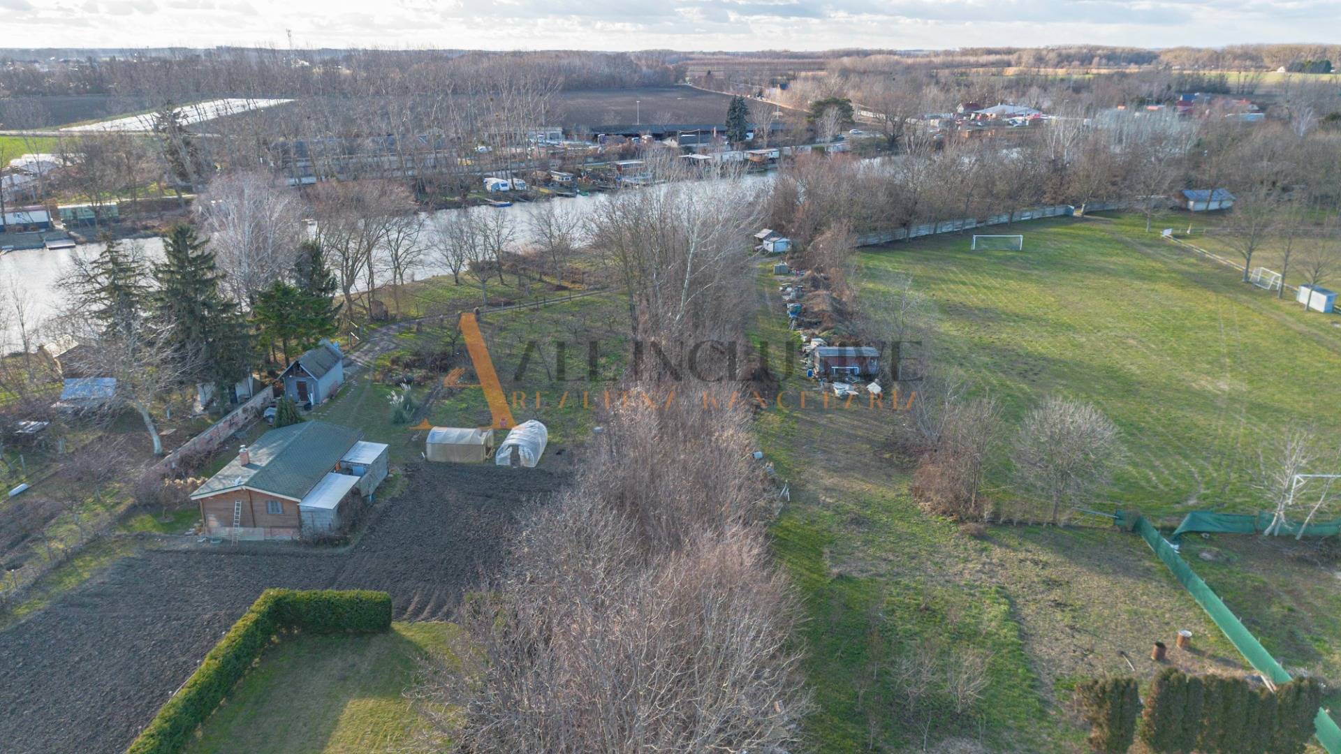 External property image