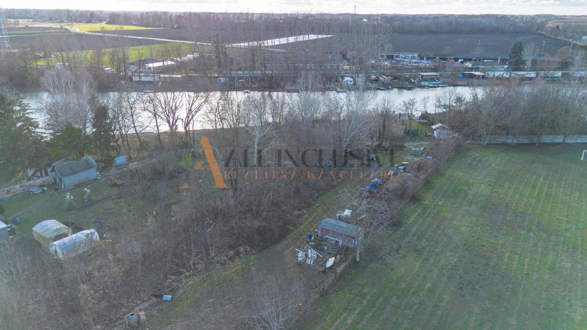 External property image