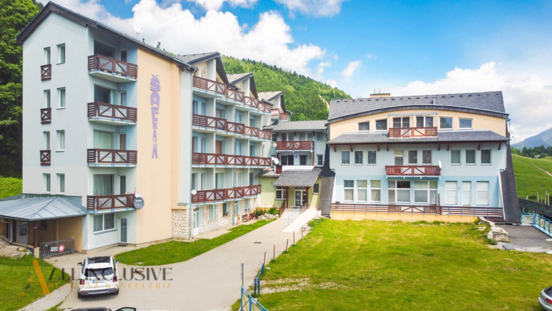 External property image