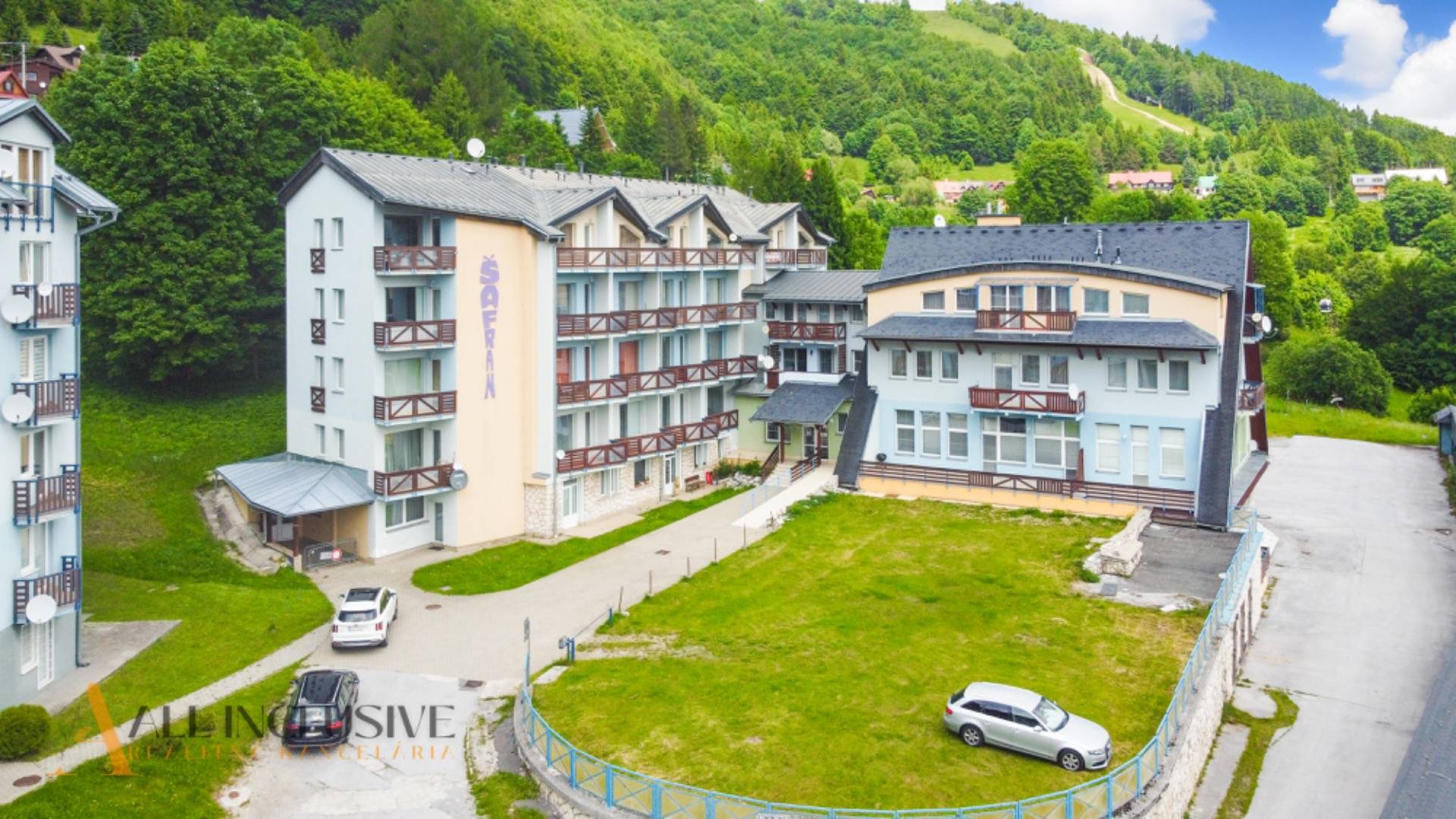 External property image