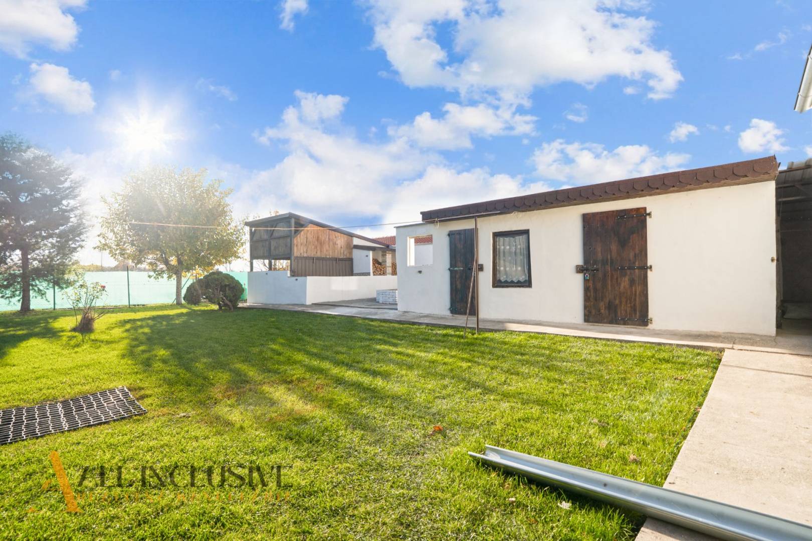 External property image