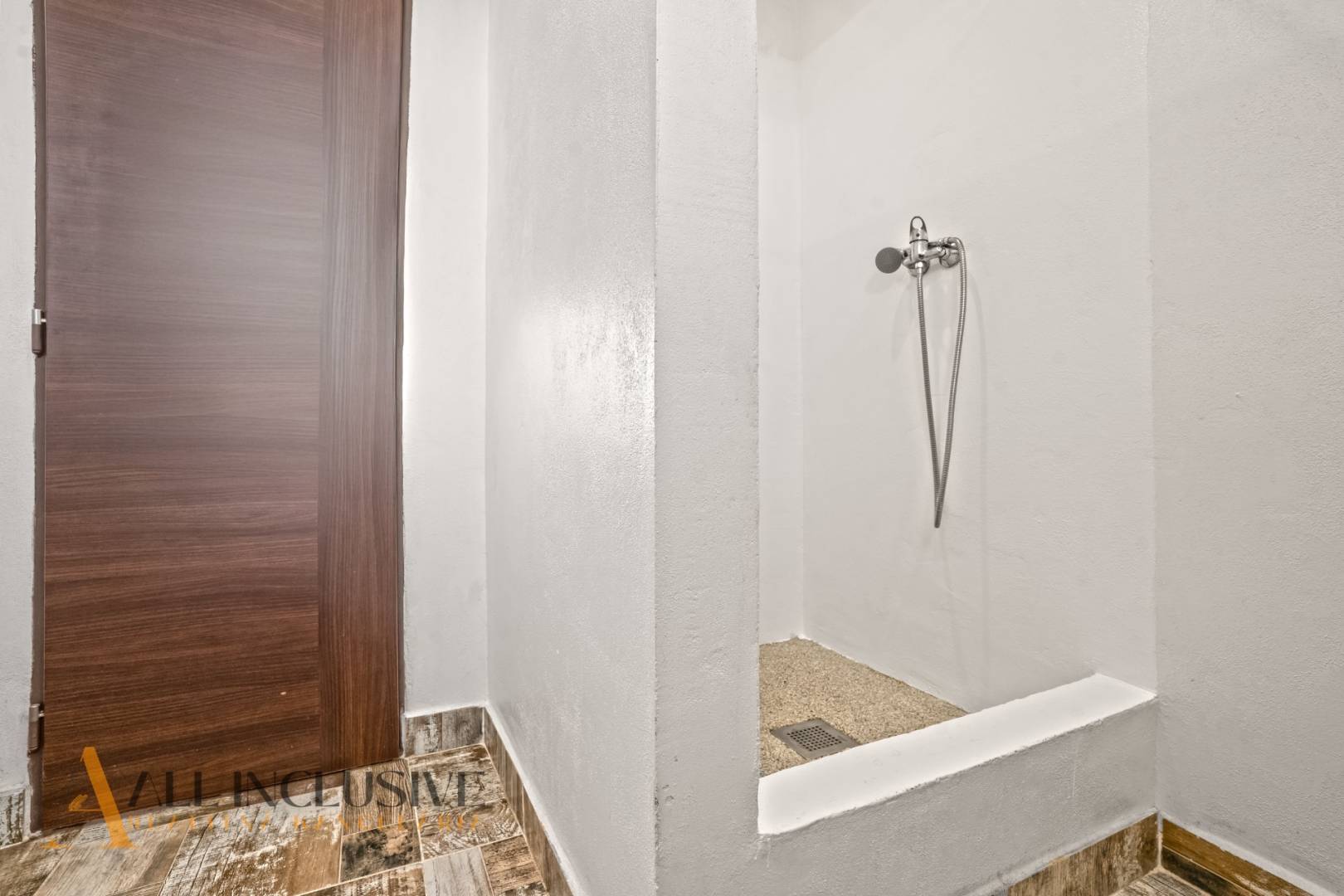 External property image