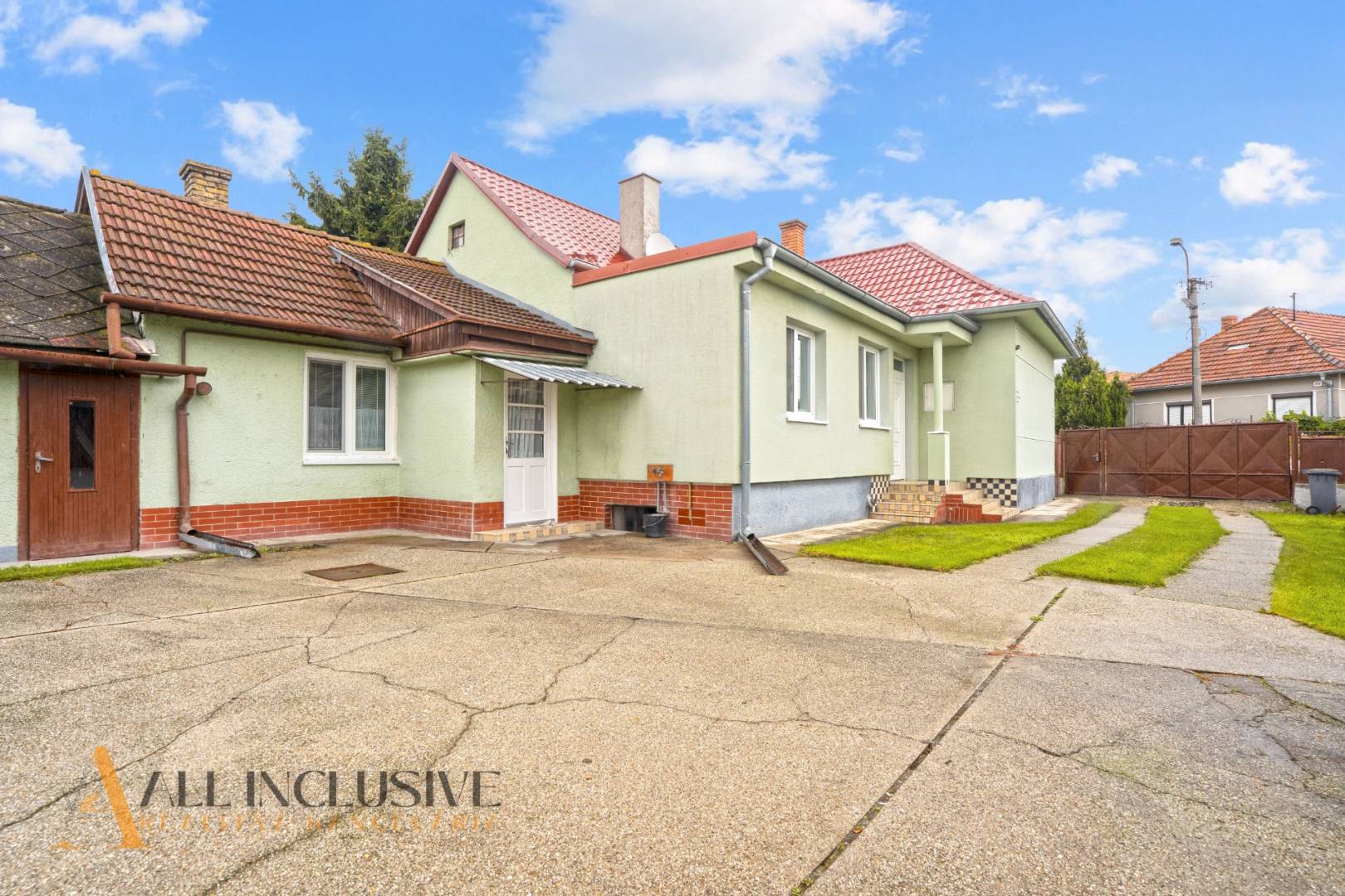 External property image