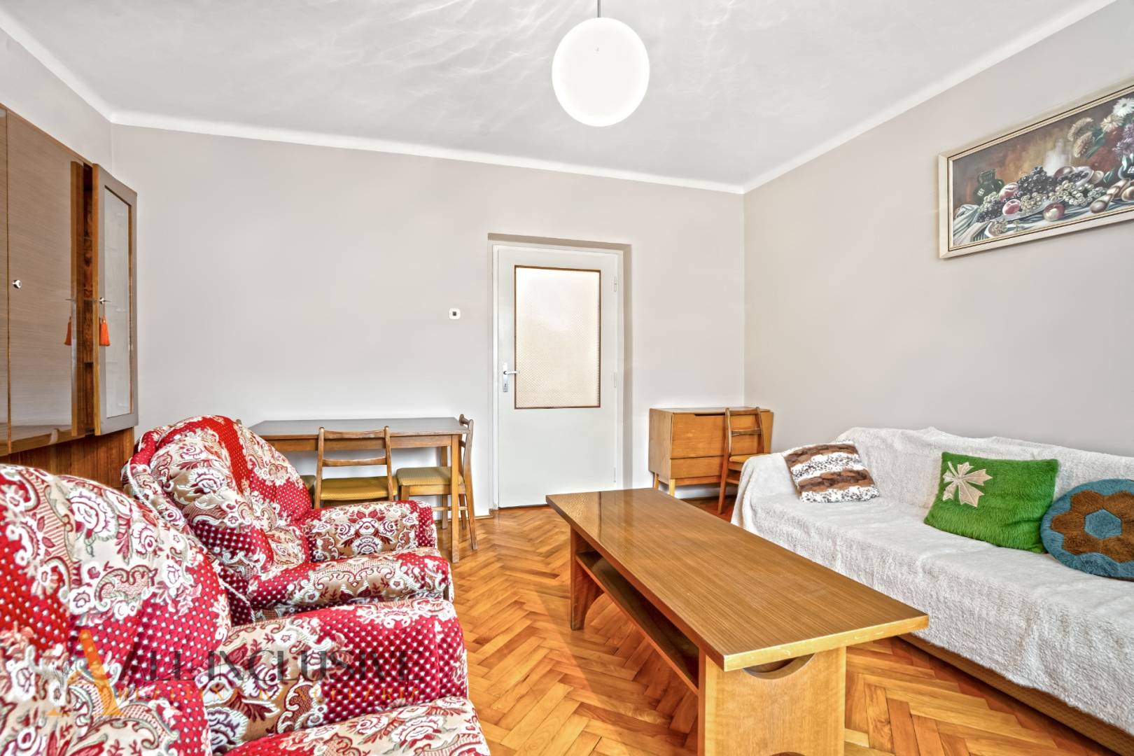 External property image