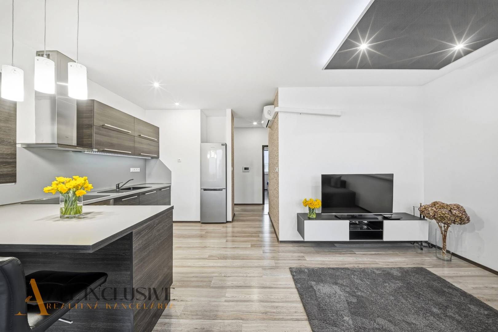 External property image